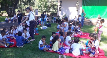 Alunos da rede municipal participam de oficina sobre sapos no Zoológico